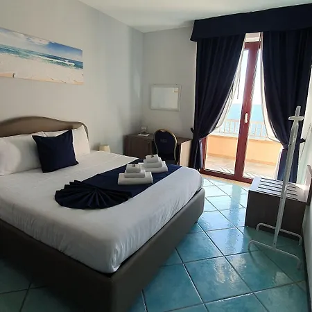 Centro Congressi Polo Nautico Hotel 4*