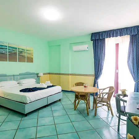 Hotel Centro Congressi Polo Nautico 4*