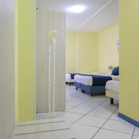 Centro Congressi Polo Nautico Hotel 4*