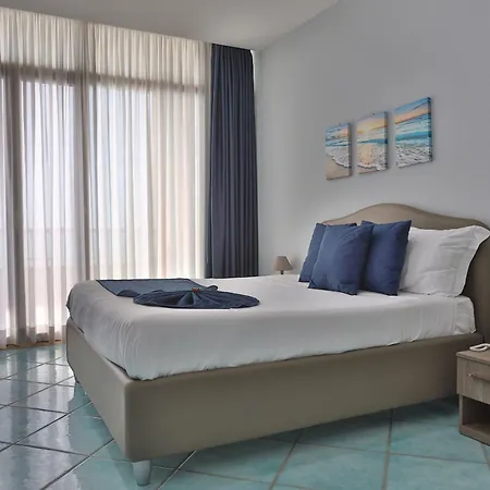 Hotel Centro Congressi Polo Nautico 4*