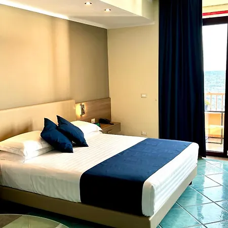 Centro Congressi Polo Nautico 4* Salerno