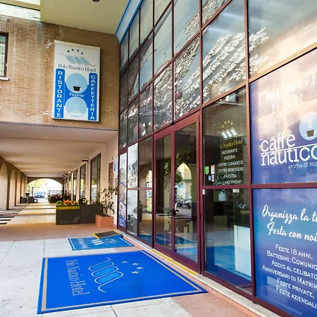 酒店 波罗那奥缇科中央会议酒店 4*