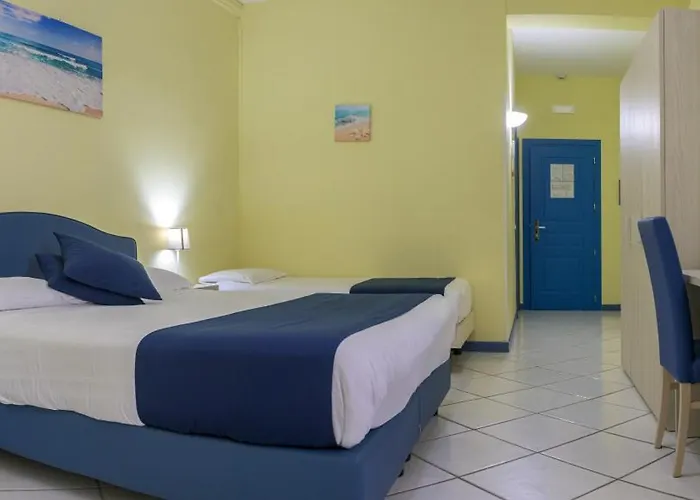 波罗那奥缇科中央会议酒店 酒店